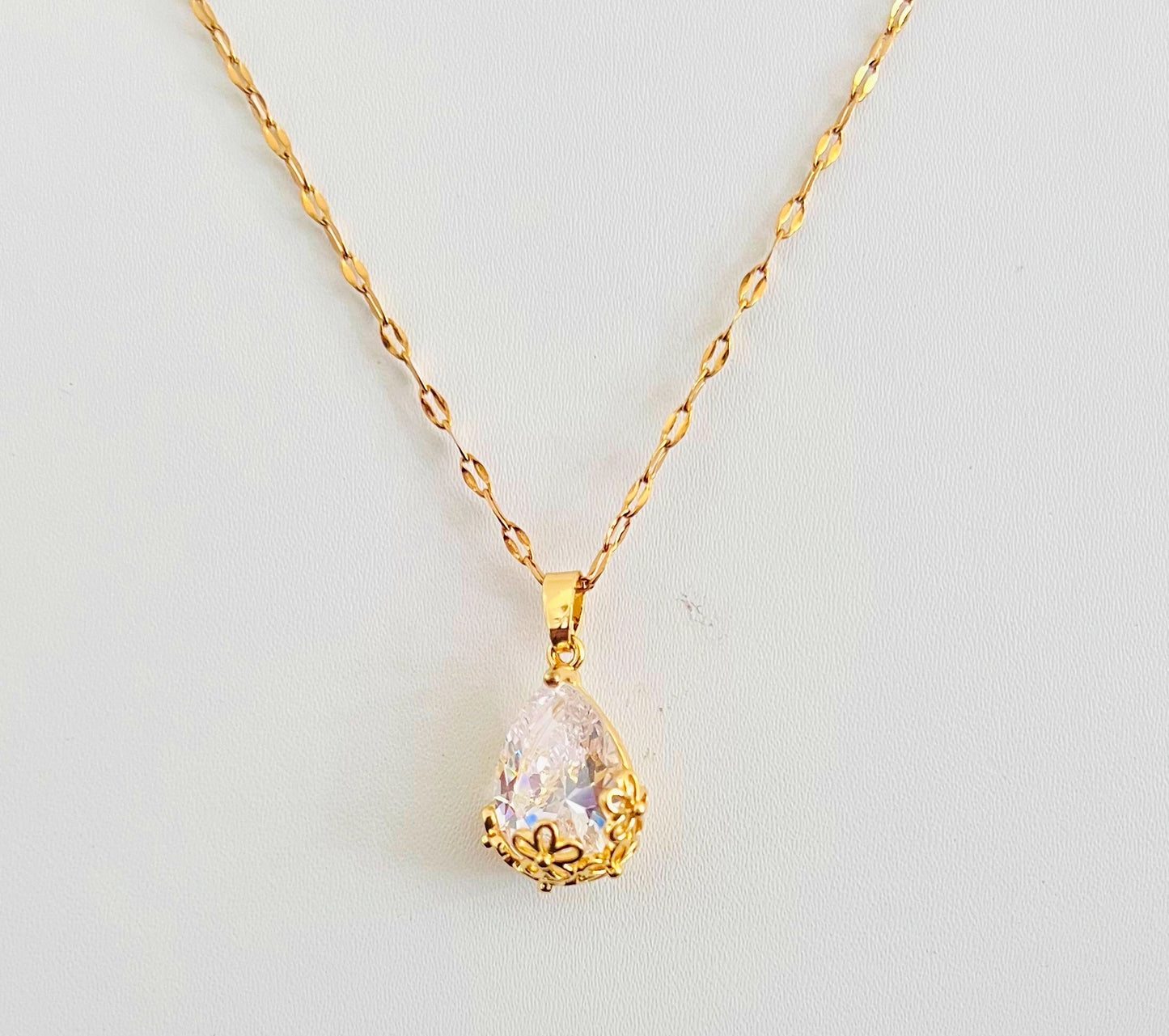 Golden Teardrop Crystal Necklace