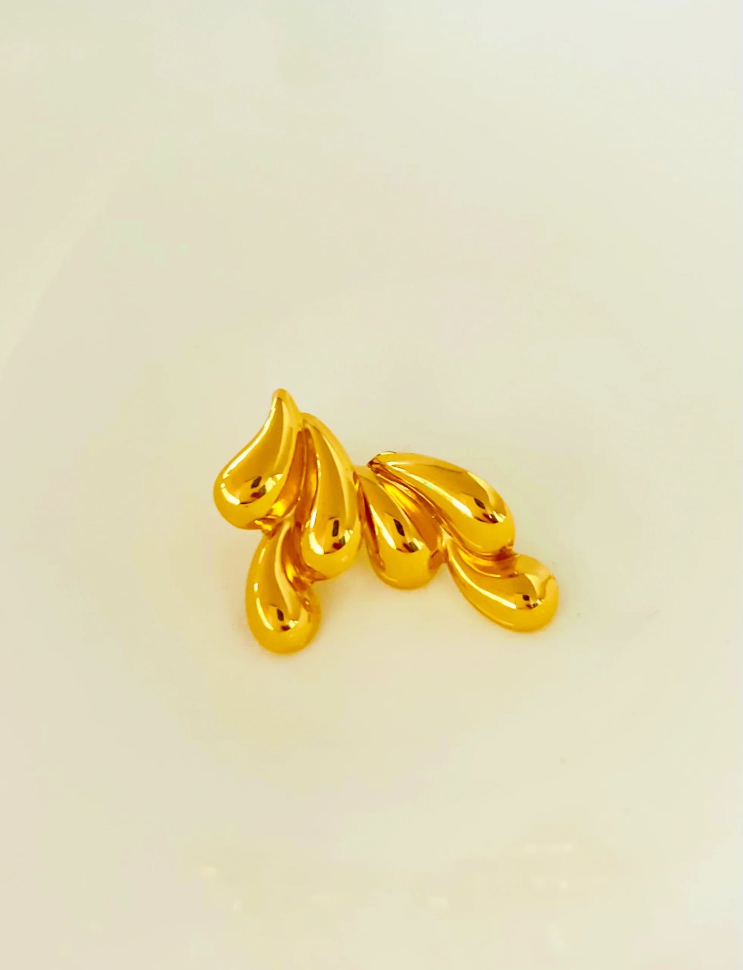 Golden Teardrops Earring