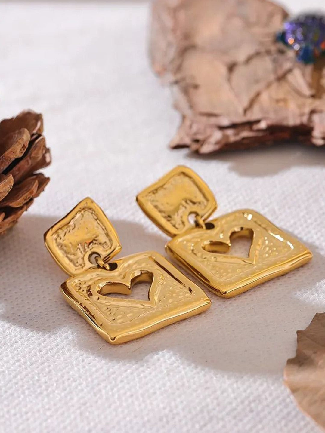Artistic Heart Gold Plated Earrings – Classic Statement Drops