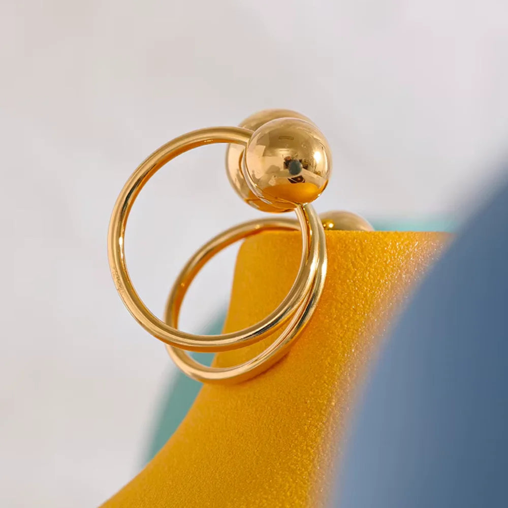 Aurora Trio Sphere Gold Ring