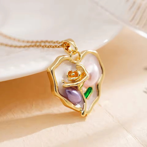 Blossom Heart Pearl Necklace
