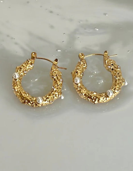 Celestia Pearl Textured Hoops
