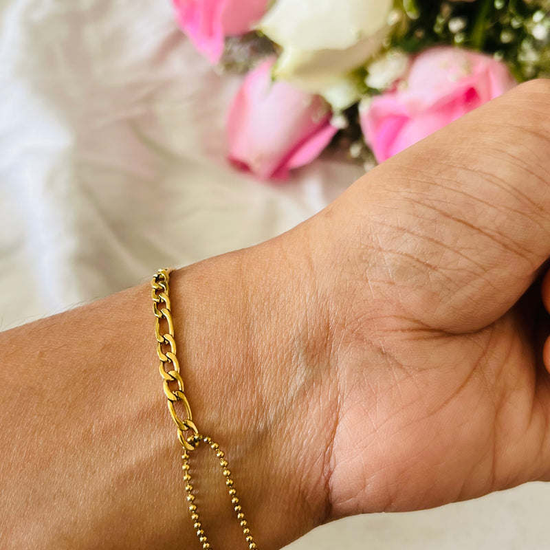 Elegant Harmony Gold Chain Bracelet