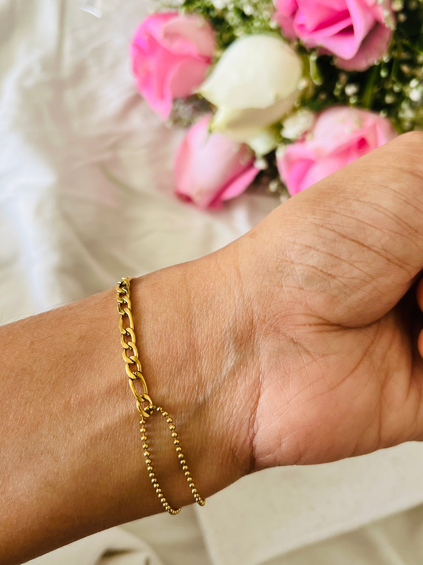 Elegant Harmony Gold Chain Bracelet