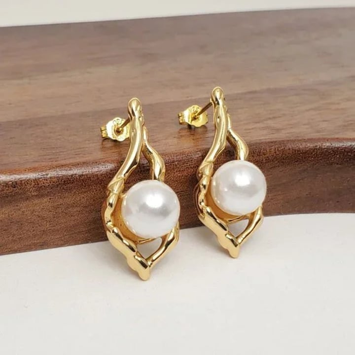 Ember Sculpted Pearl Drops