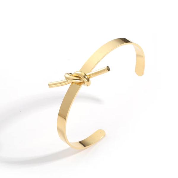 Enduring Knot Open Gold Bracelet