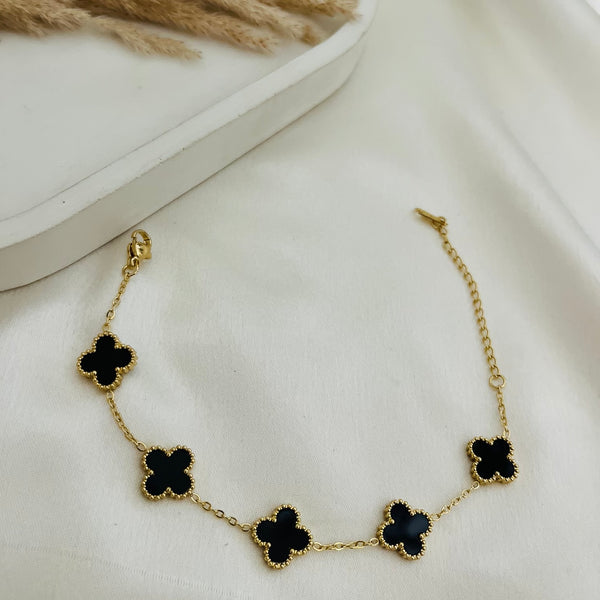 Eternal Noir Clover Bracelet