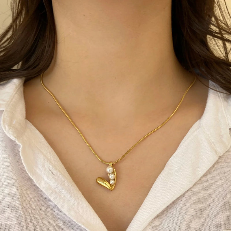 Gilded Nest Pearl Necklace
