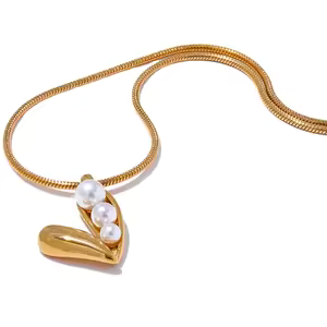Gilded Nest Pearl Necklace