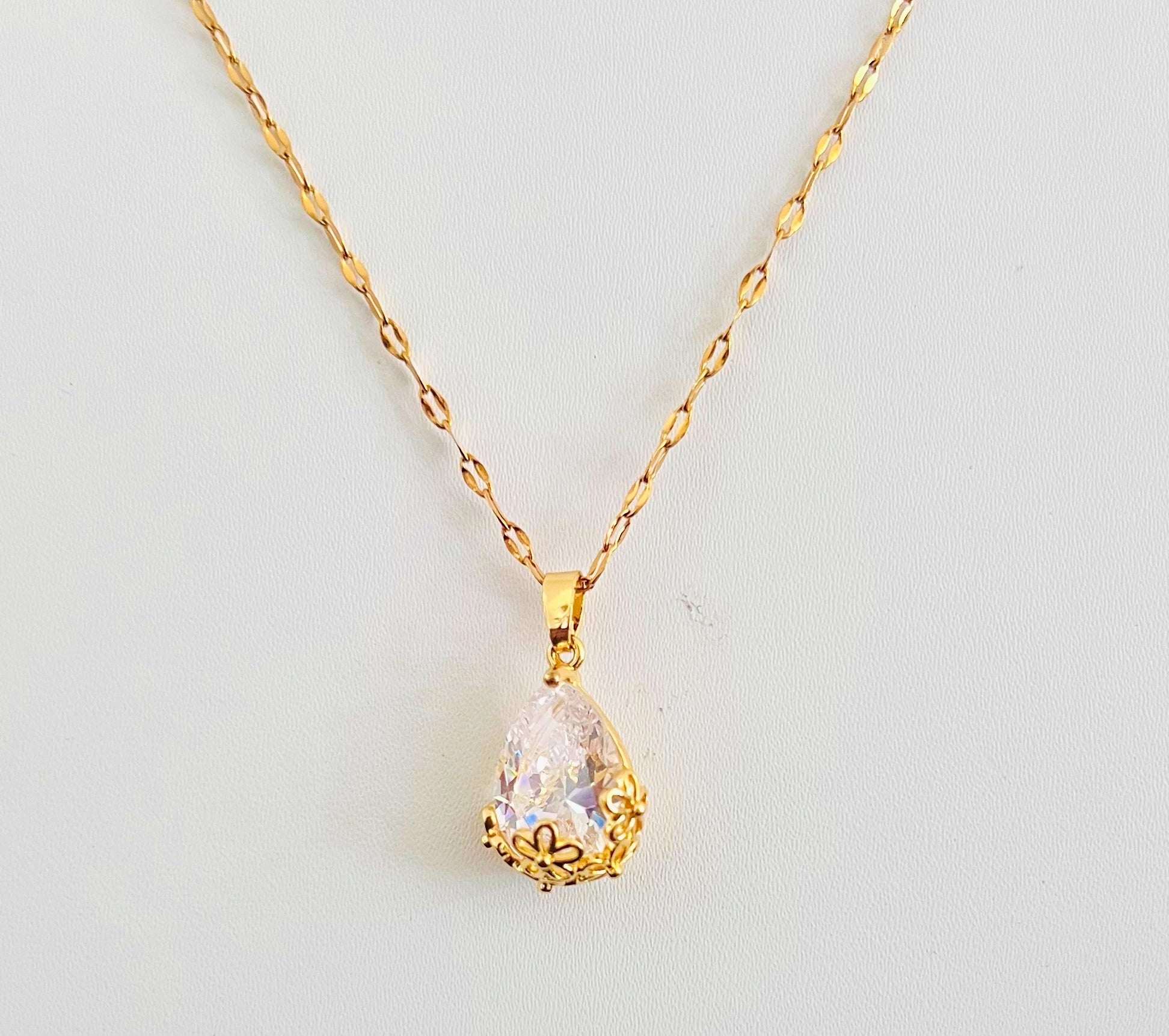 Golden Teardrop Crystal Necklace