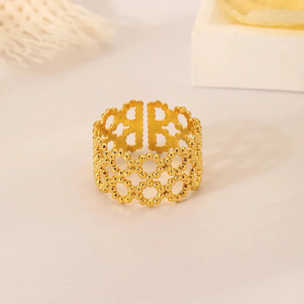 Golden Ivy Filigree Band Ring
