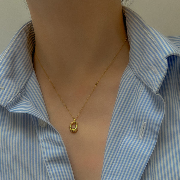 Golden Muse Organic Drop Necklace – Modern Minimal