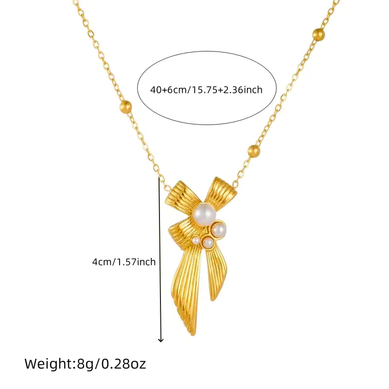 Golden Petal Pearl Necklace