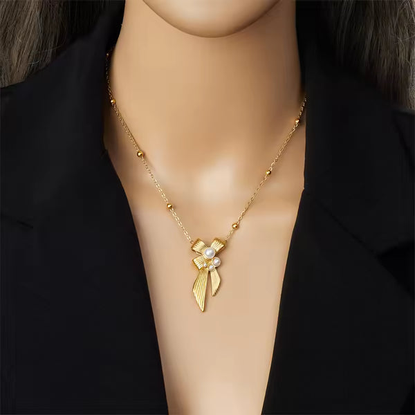 Golden Petal Pearl Necklace