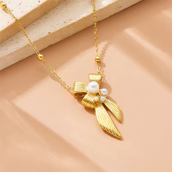 Golden Petal Pearl Necklace