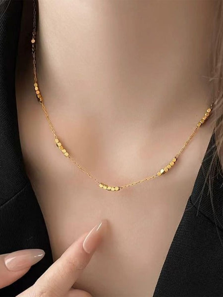 Hexa Chic Gold Necklace