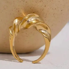 Leaf Flow Adjustable Gold Ring