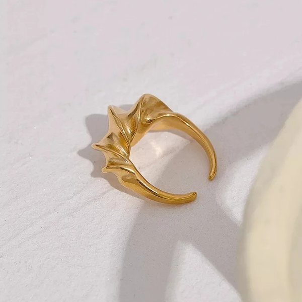 Leaf Flow Adjustable Gold Ring