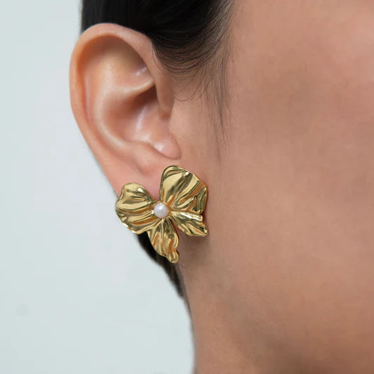 Liora Sculpted Bow Pearl Studs