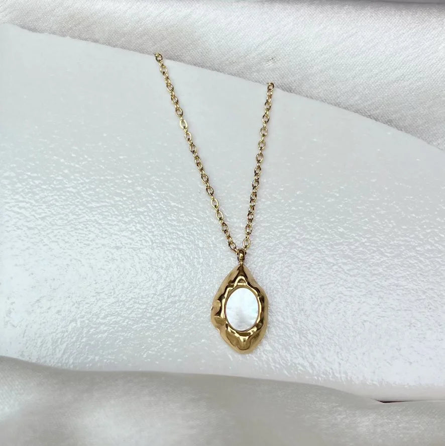 Luminous Shell Artisan Pendant Necklace