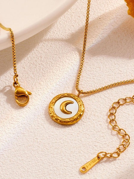 Luna Glow Gold Plated Necklace – Crescent Moon Medallion