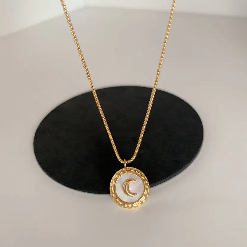 Luna Glow Gold Plated Necklace – Crescent Moon Medallion