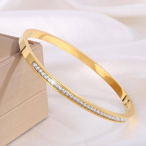 Lustro Elegant Stone Cuff Bracelet