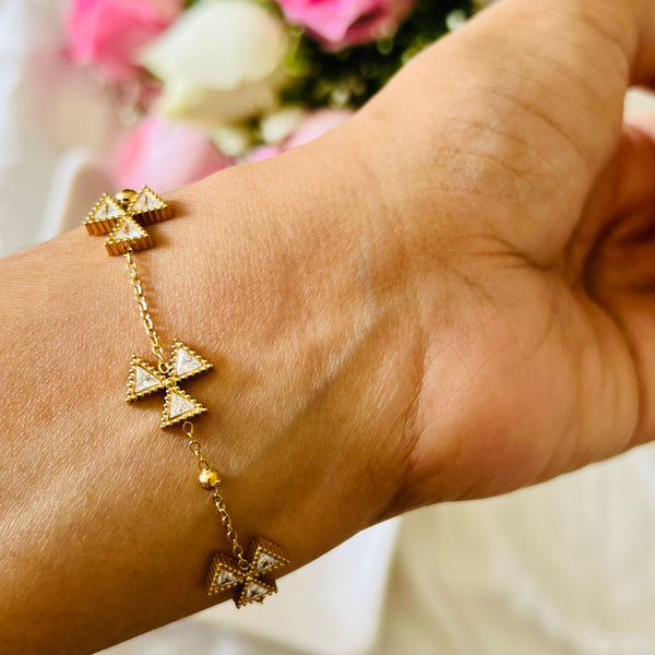 Luxe Geo Sparkle Chain Bracelet