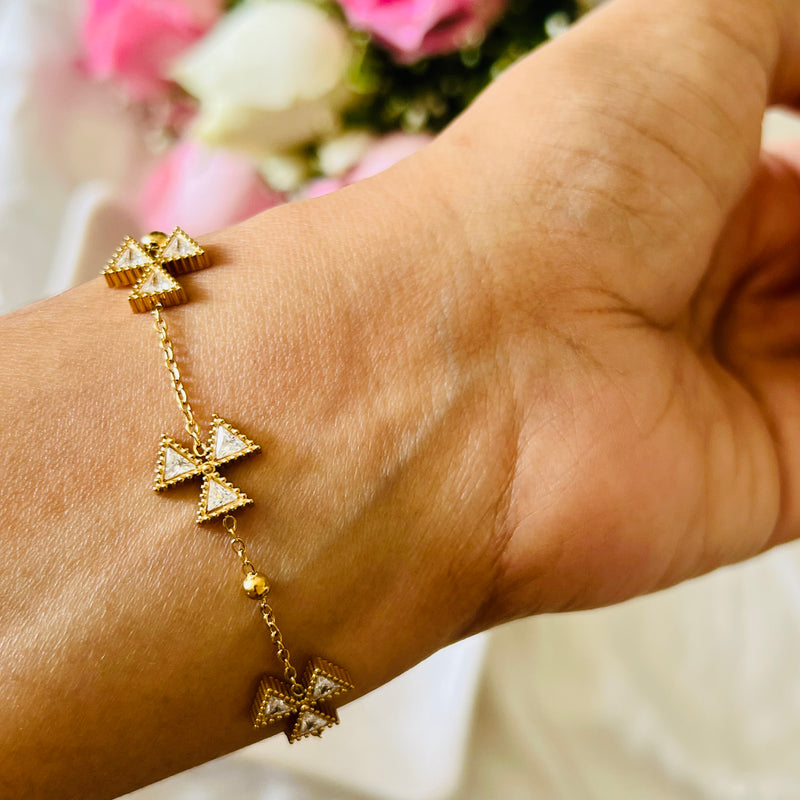 Luxe Geo Sparkle Chain Bracelet