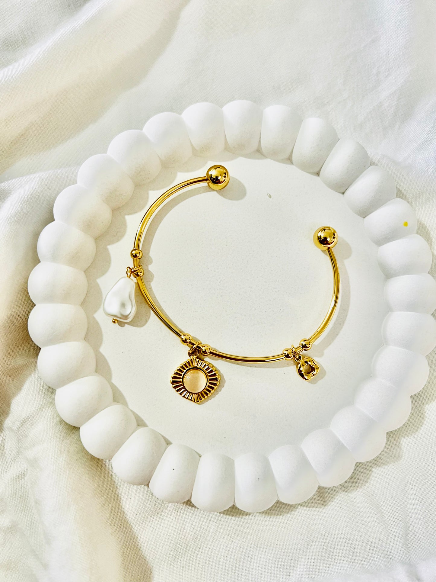 Luxe Sunbeam Pearl Cuff Bracelet