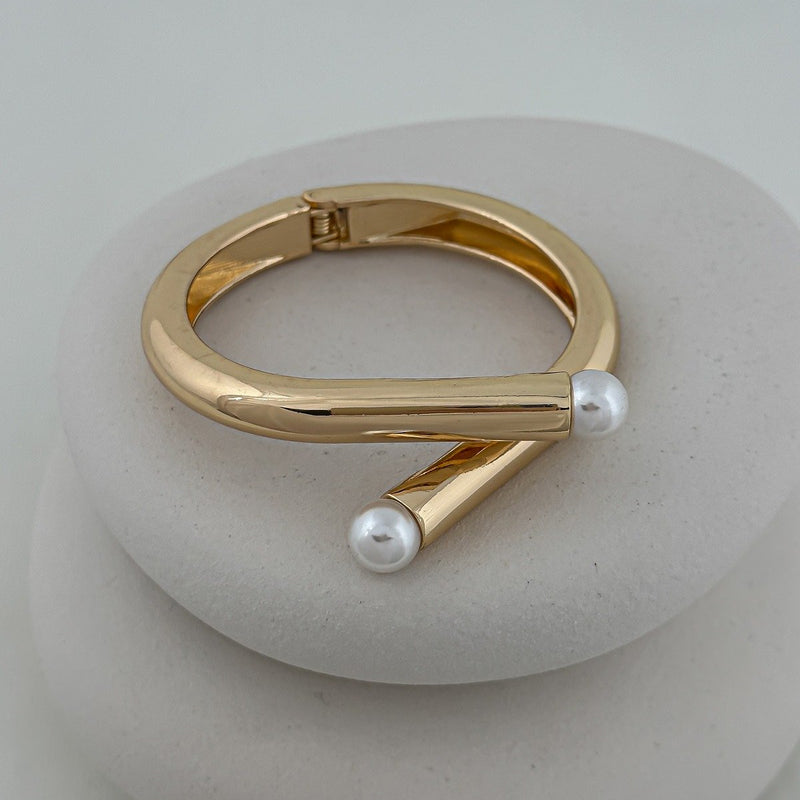 Luxe Twist Pearl Cuff Bracelet