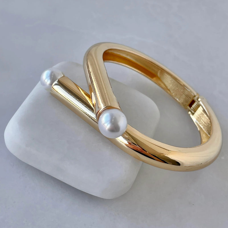 Luxe Twist Pearl Cuff Bracelet