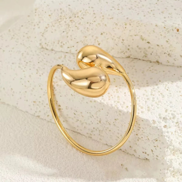 Muse Bold Sculpted Cuff