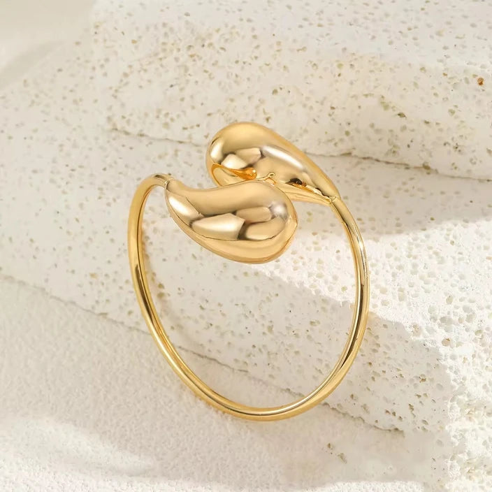 Muse Bold Sculpted Cuff