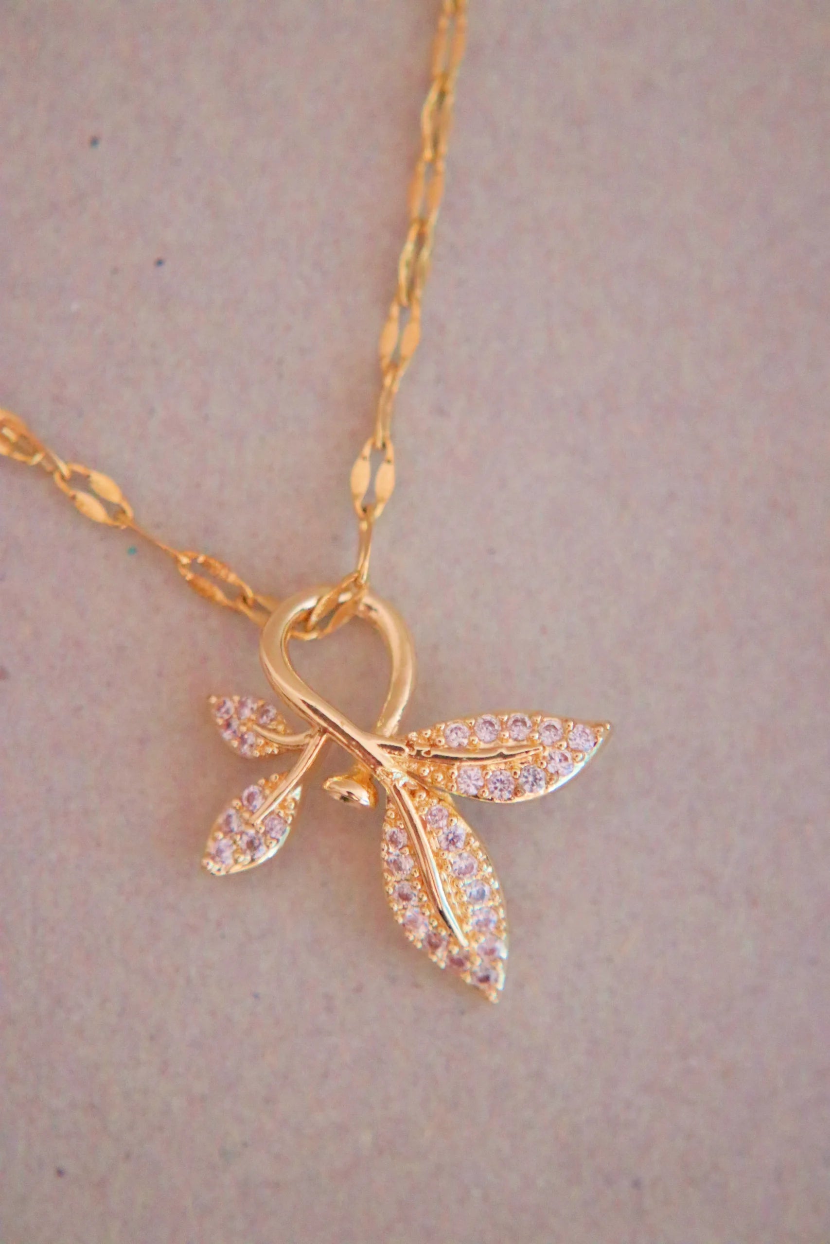 Diamond Flowers Necklace