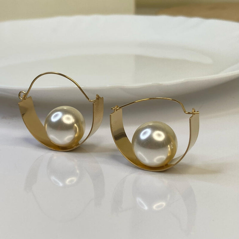 Orbit Pearl Sculptural Hoops