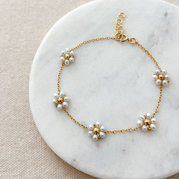 Petal Bliss Pearl Bracelet