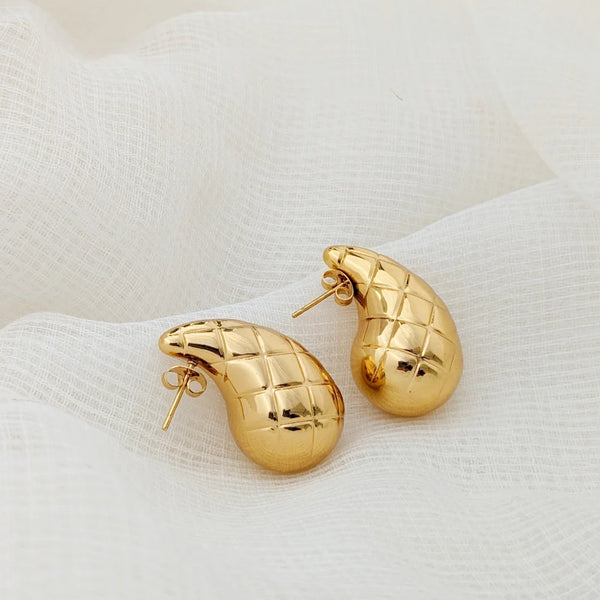 Quilted Gold Paisley Studs