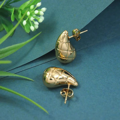 Quilted Gold Paisley Studs