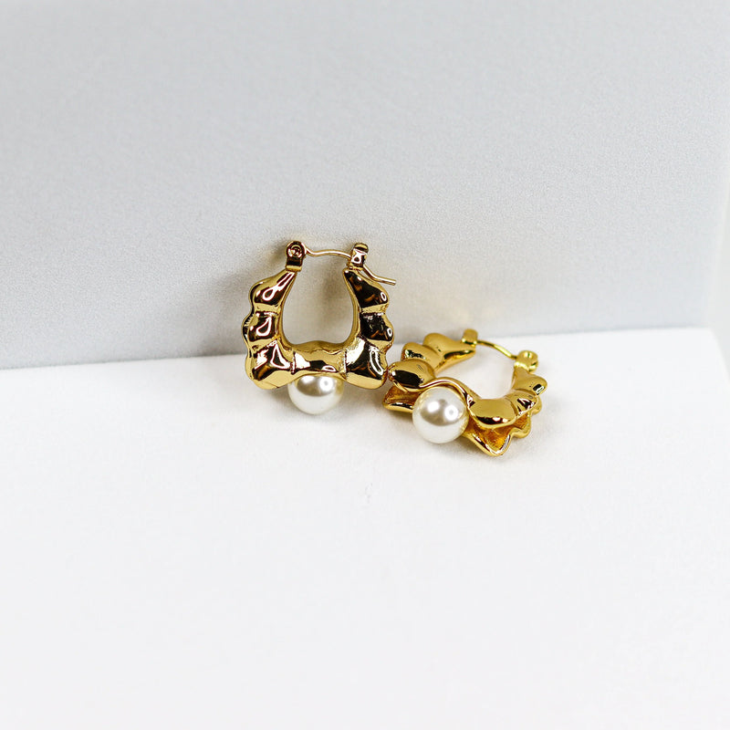 Sculpted Pearl Square Hoops