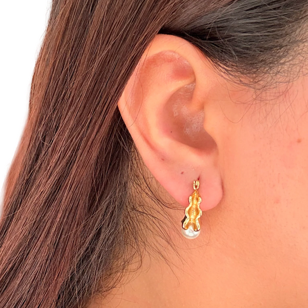 Sculpted Pearl Square Hoops