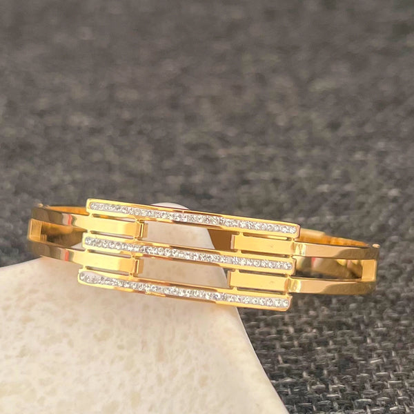 Shimmering Bar Bangle