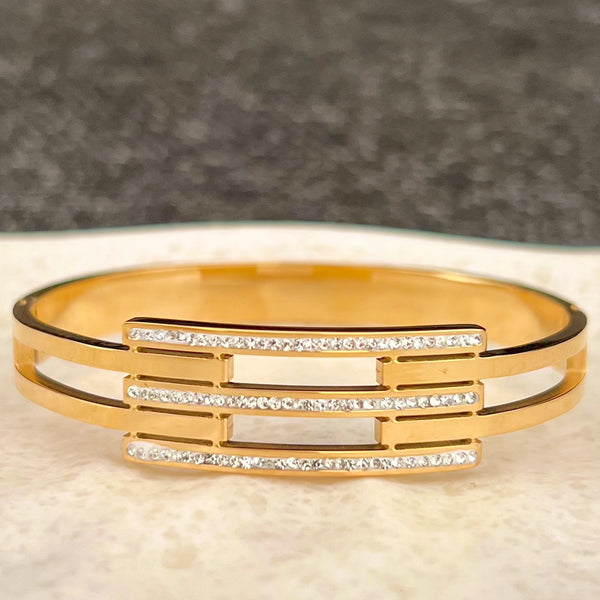 Shimmering Bar Bangle