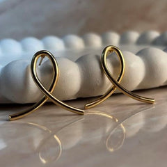 Sleek Arc Gold Earring