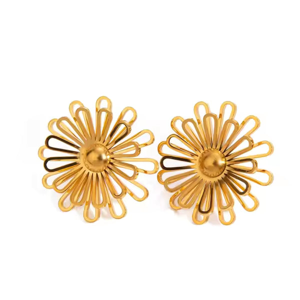 Solstice Bloom Daisy Studs