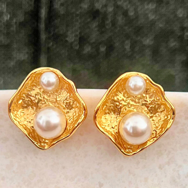 Sunlit Pearl Flower Earrings