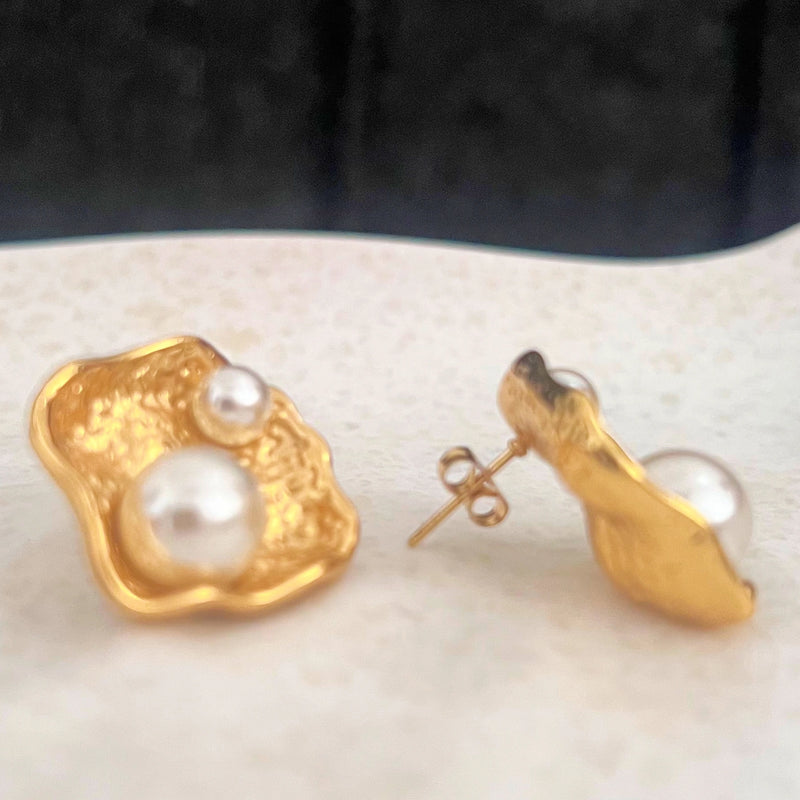 Sunlit Pearl Flower Earrings