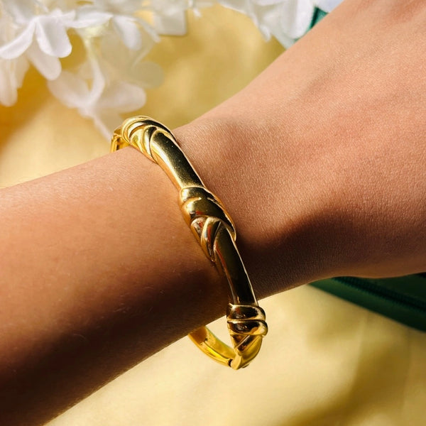 Sunrise Twist Gold Plated Bangle
