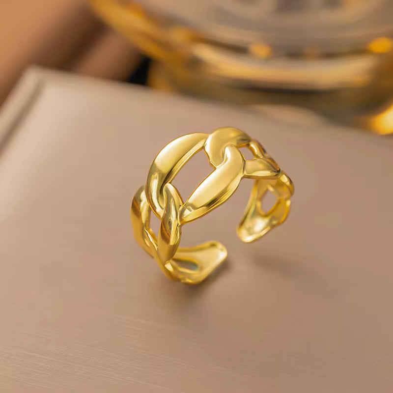 Urban Link Adjustable Gold Ring